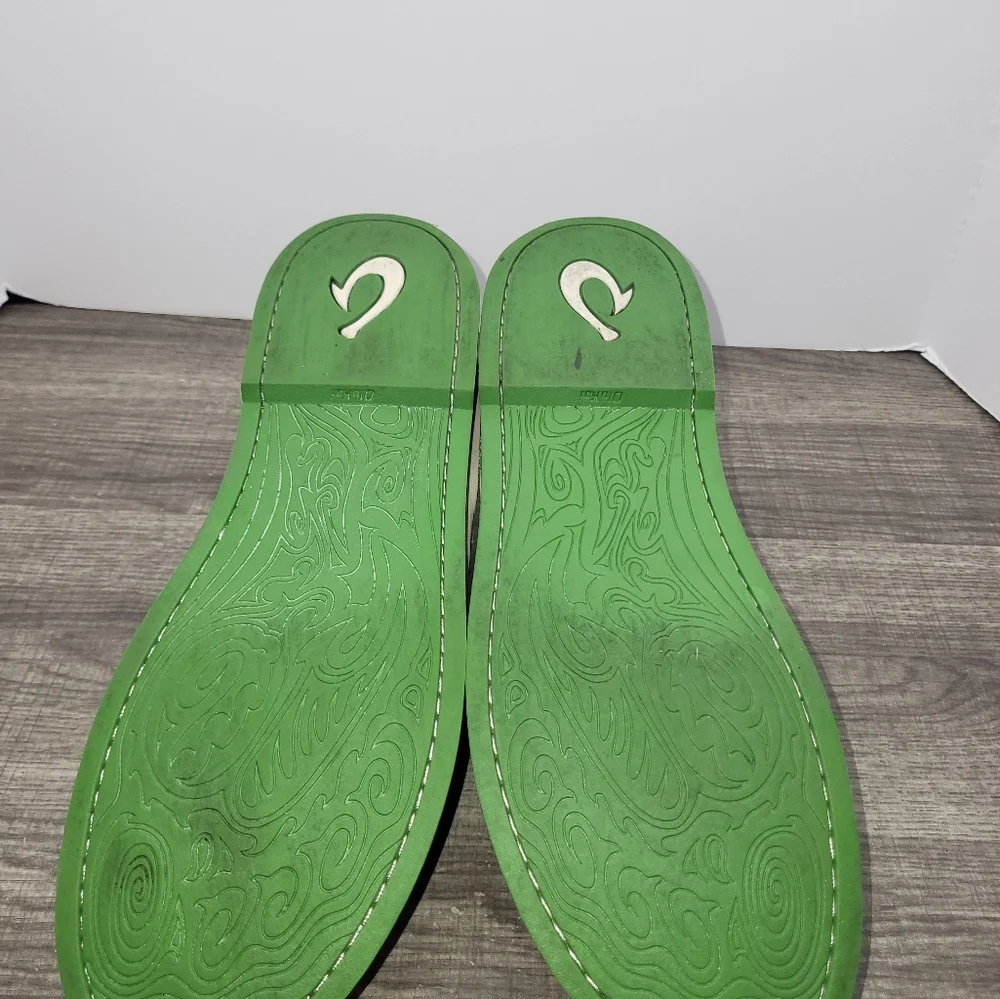 OluKai gently used